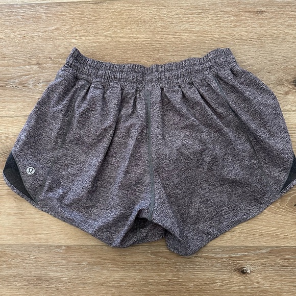 Lululemon Hotty Hot Short - Picture 2 of 4